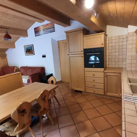 Cirmolo Apartment